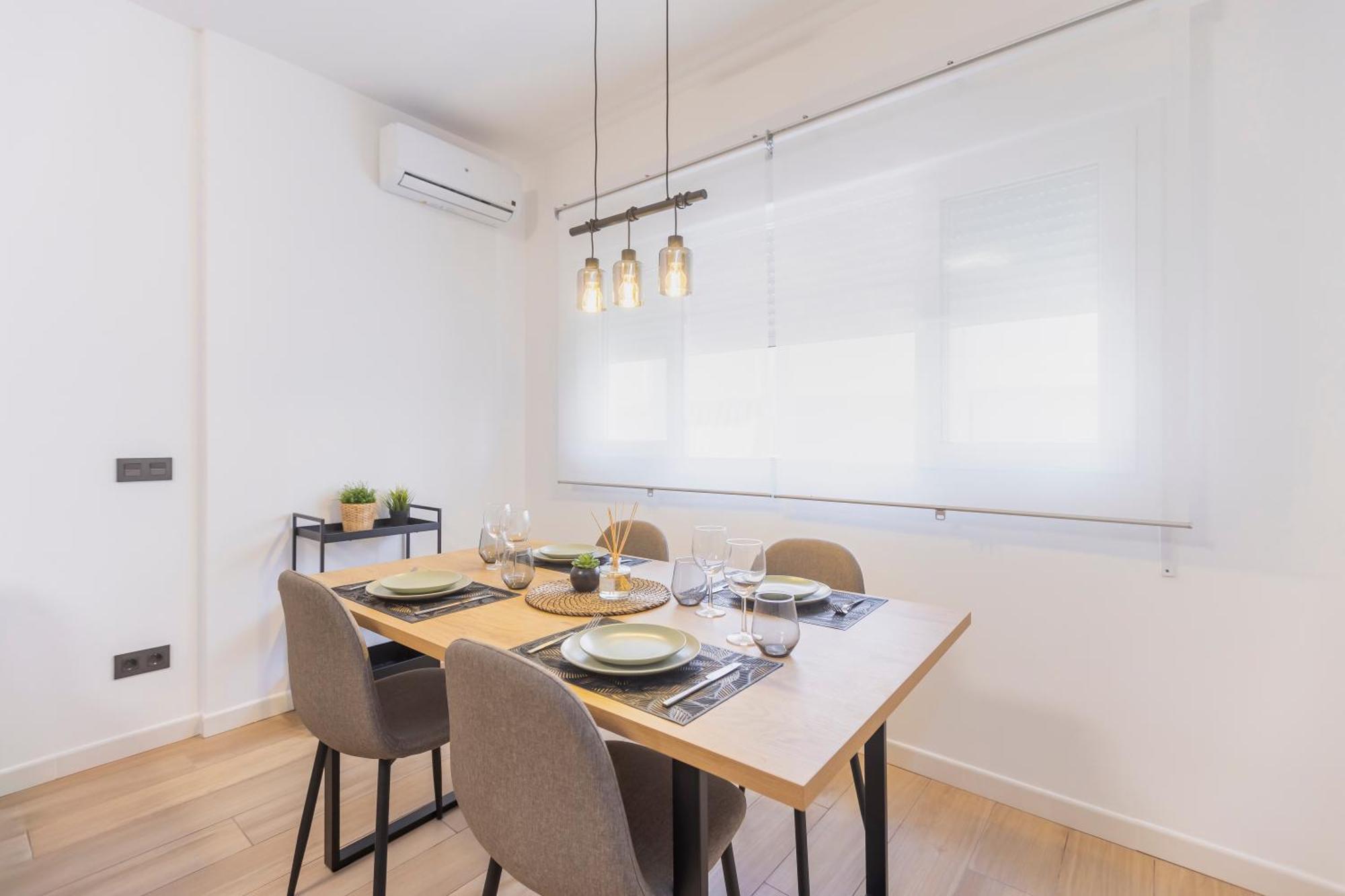 Fully Renovated Apartment In The Heart Of Fuengirola, 2 Min Walk To The Beach Exterior foto