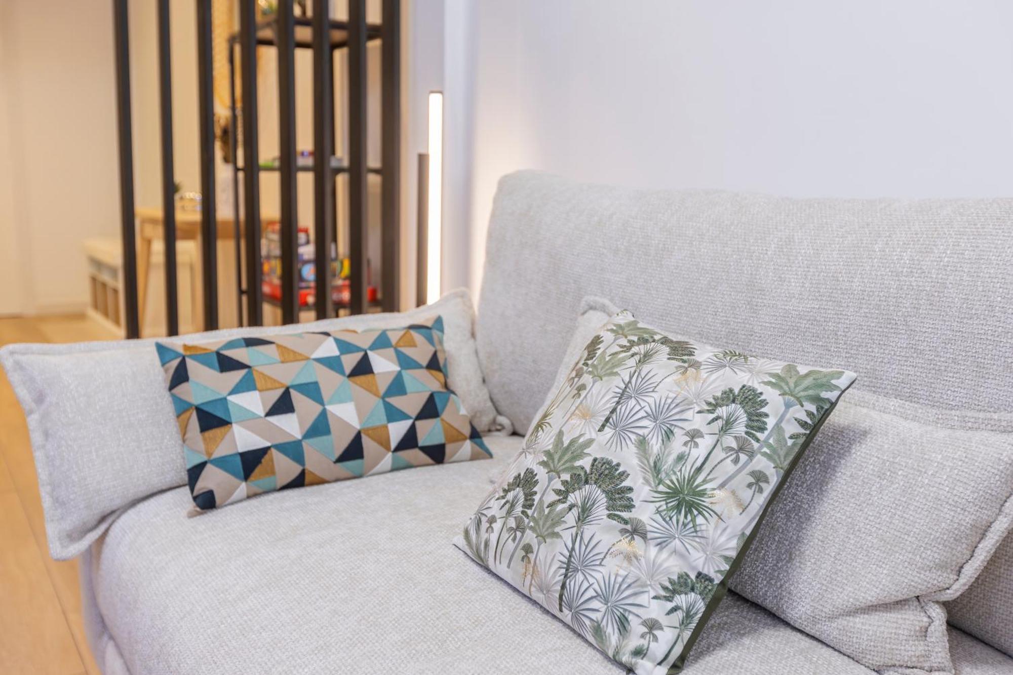 Fully Renovated Apartment In The Heart Of Fuengirola, 2 Min Walk To The Beach Exterior foto