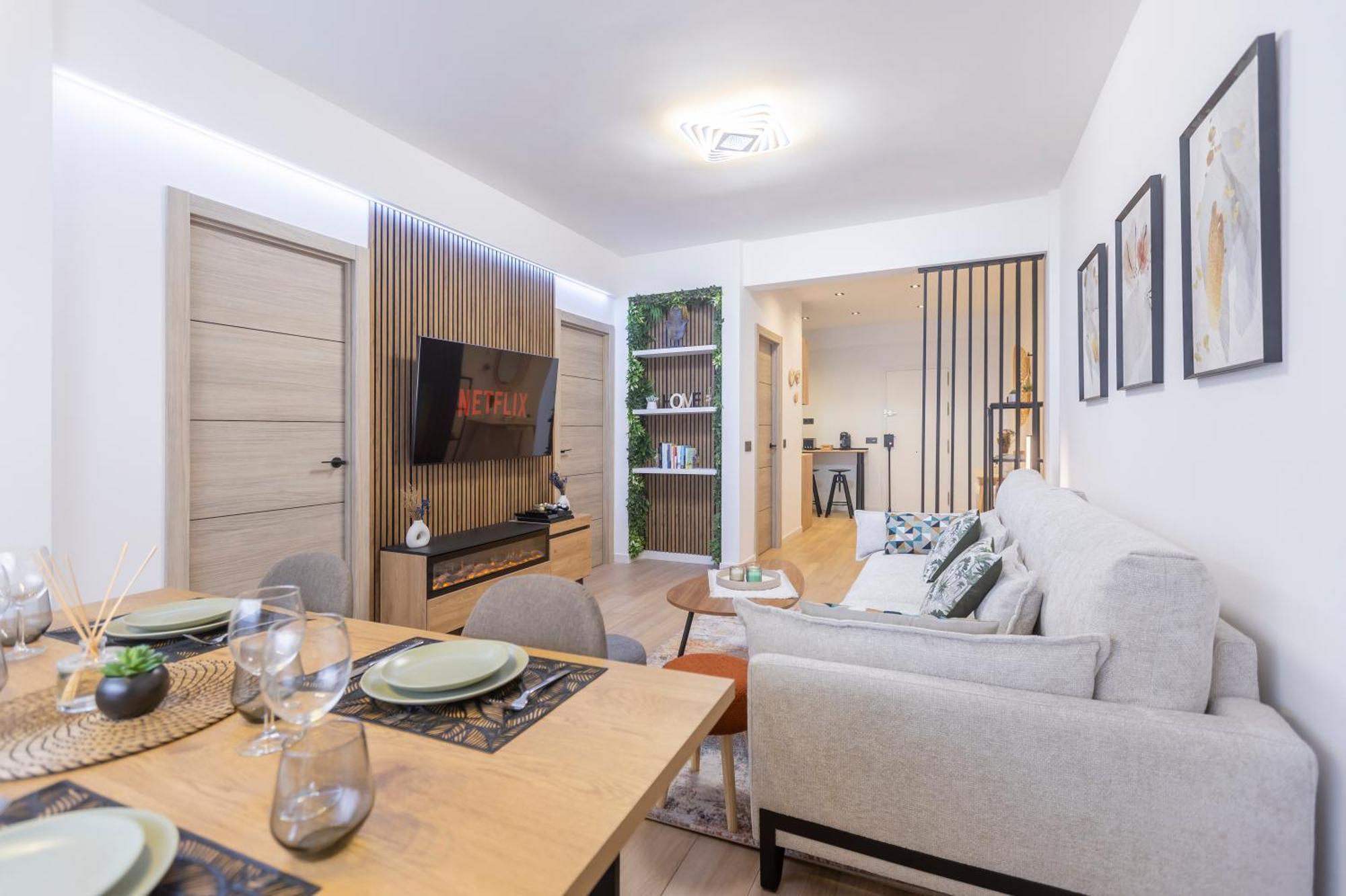 Fully Renovated Apartment In The Heart Of Fuengirola, 2 Min Walk To The Beach Exterior foto