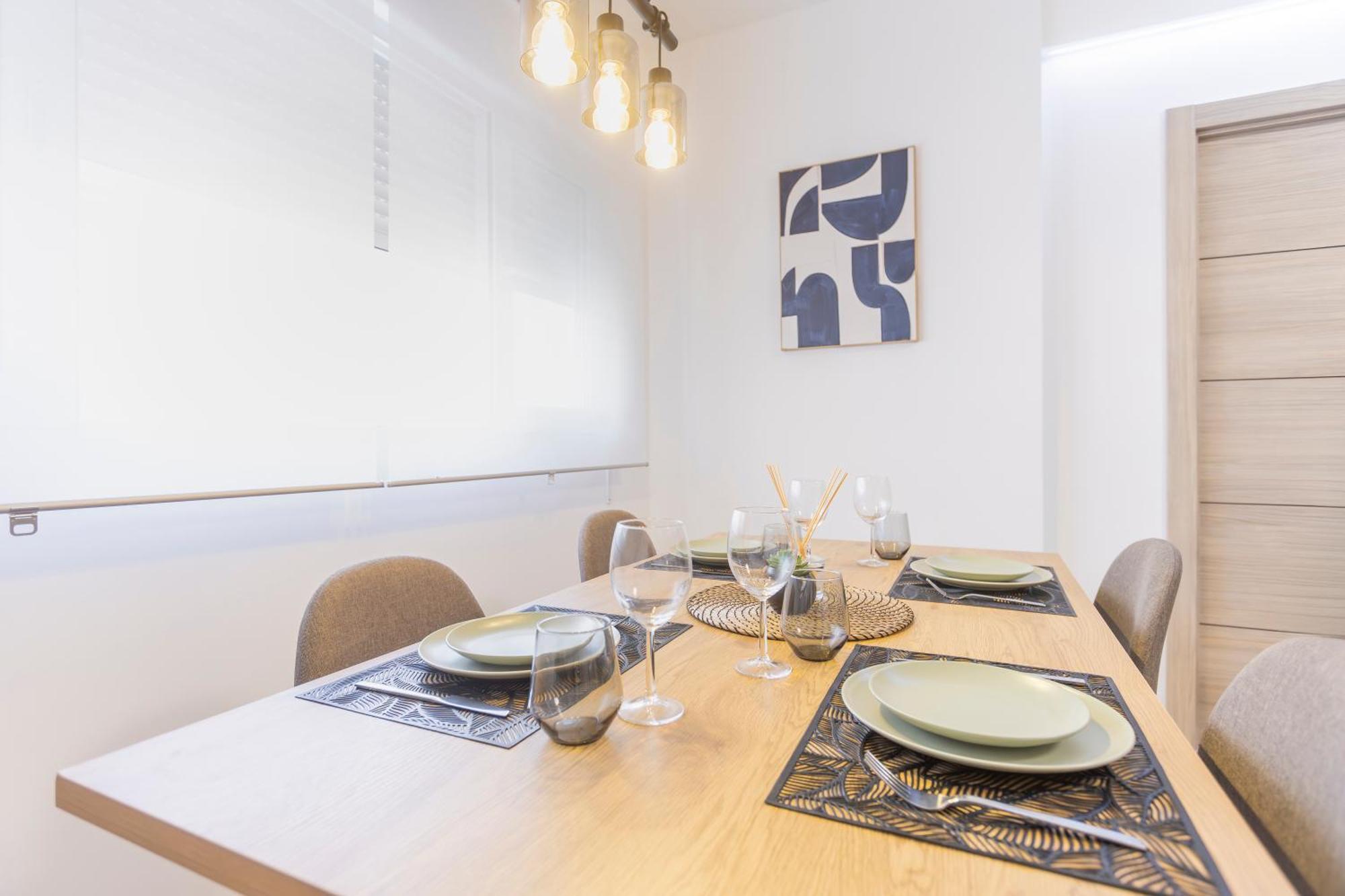 Fully Renovated Apartment In The Heart Of Fuengirola, 2 Min Walk To The Beach Exterior foto