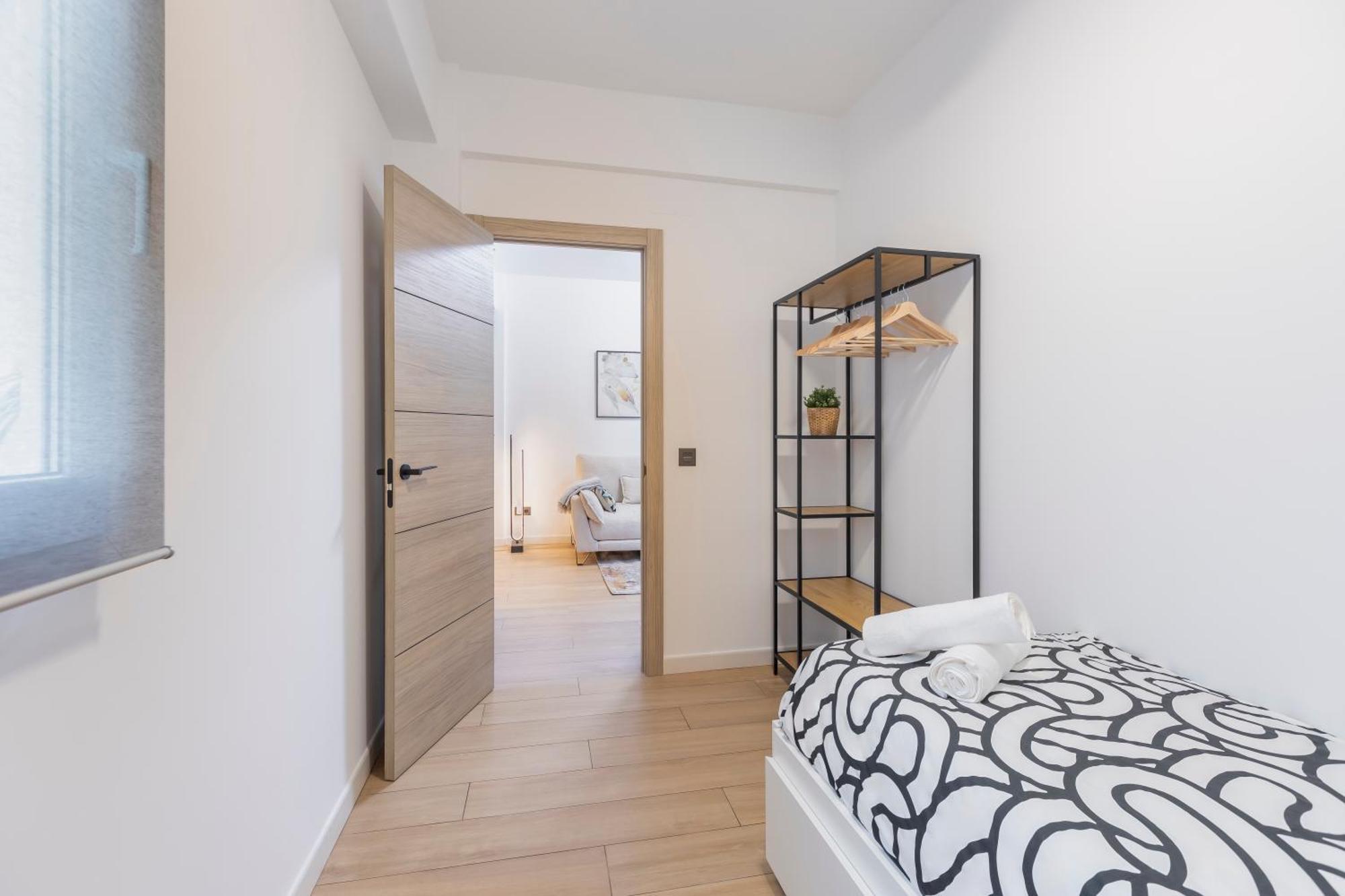 Fully Renovated Apartment In The Heart Of Fuengirola, 2 Min Walk To The Beach Exterior foto