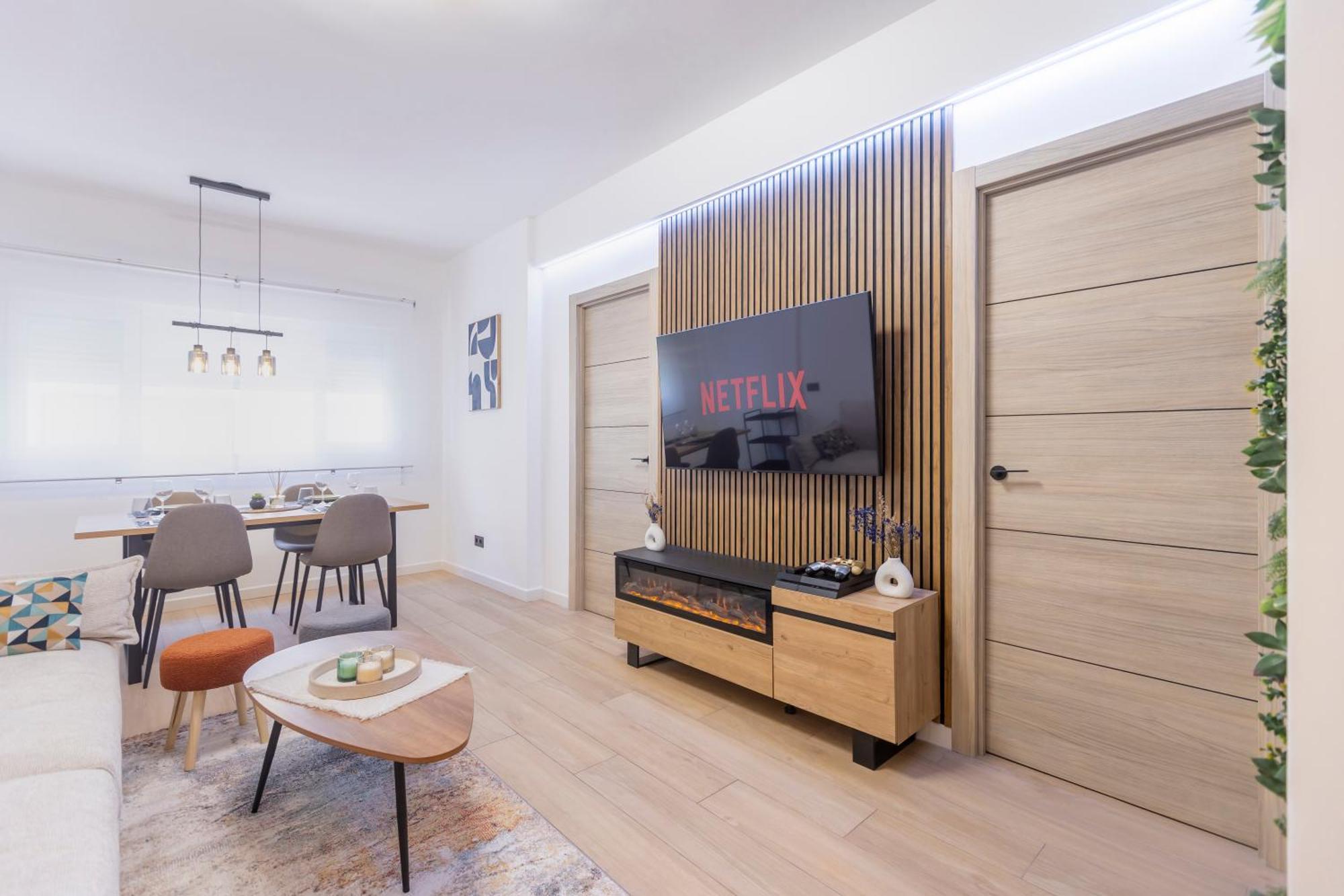 Fully Renovated Apartment In The Heart Of Fuengirola, 2 Min Walk To The Beach Exterior foto